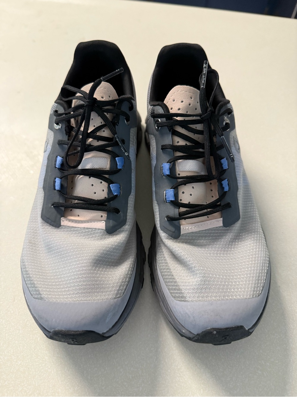Lightweight Women's Athletic Running Shoes in Light Gray and Blue